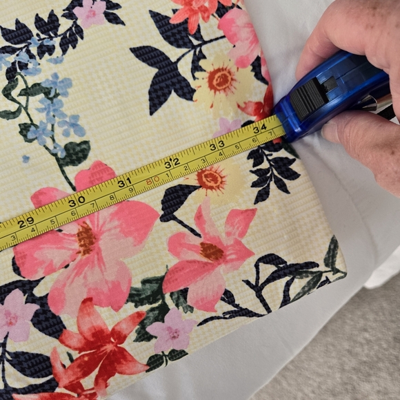 Guess dress - Picture 8 of 10